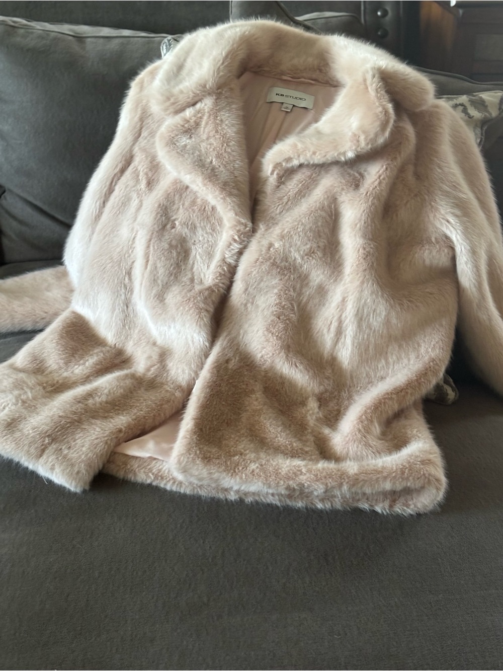 Plush Teddy Jacket in Blush - Soft Faux Fur Coat
